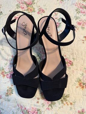 Y-Not Black Strappy Block Heel Sandals for Women Size 11 Medium